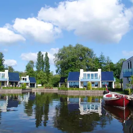 In With Terrace Loosdrecht